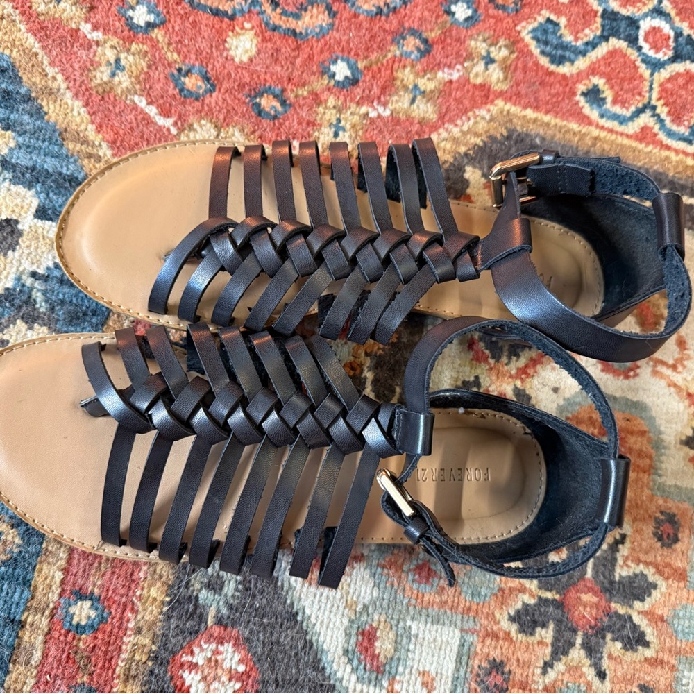 Forever 21 Black Faux Leather Gladiator Sandals Size 7